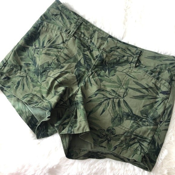 old navy Green short flat front for chino women's size 0/25 print summer - Picture 1 of 8